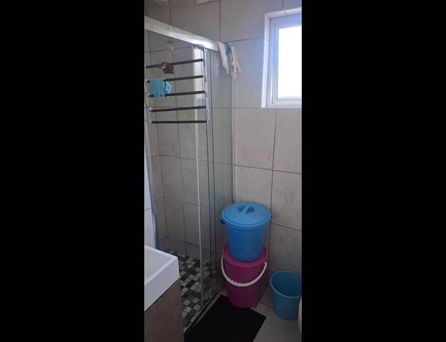 1 BEDROOM PROPERTY TO RENT IN GOODWOOD PARK